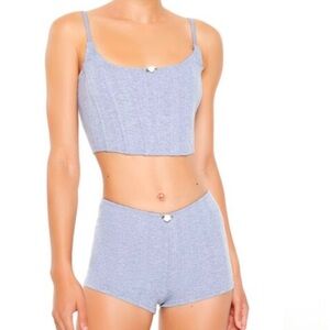 Gray Two-Piece Lounge Set with White Rosette
